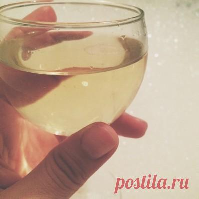 Статьи - Рецепты масок из шампанского для лица – Фитнес для лица - Уникальная методика по омолаживанию кожи лица