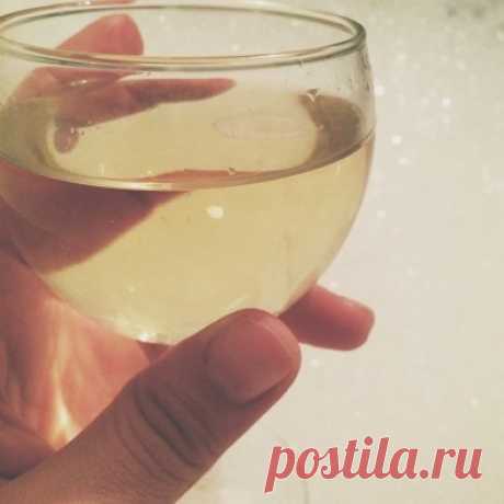 Статьи - Рецепты масок из шампанского для лица – Фитнес для лица - Уникальная методика по омолаживанию кожи лица