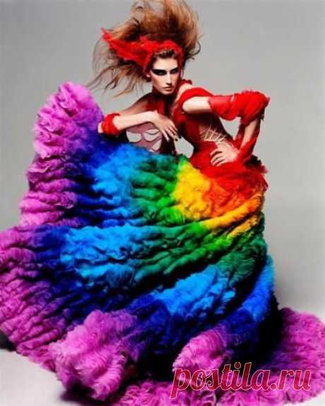 McQueen | Color My World