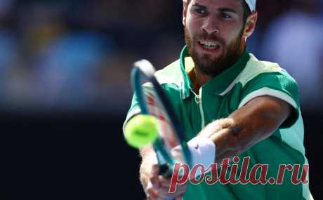 Карен Хачанов не смог пробиться в четвертьфинал Australian Open. В прошлом году Хачанов дошел в Мельбурне до полуфинала, а в этом году в 1/8 финала проиграл Яннику Синнеру. На этой же стадии турнир покинул Стефанос Циципас, уступивший Тейлору Фрицу