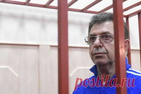 Экс-главу центра подготовки сборных России Кравцова осудили на семь лет. Он был признан виновным по уголовному делу о растрате.