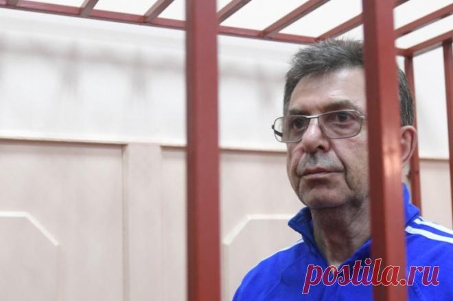 Экс-главу центра подготовки сборных России Кравцова осудили на семь лет. Он был признан виновным по уголовному делу о растрате.