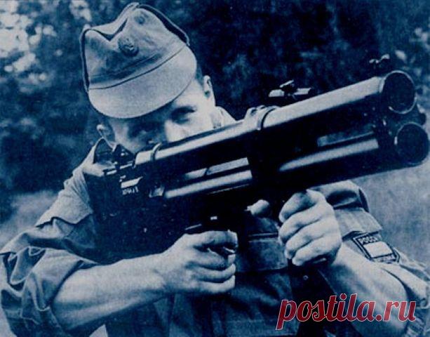 МЫ - из СССР!
Дмитрий Варушеньев