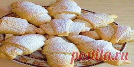 РОГАЛИКИ.  Очень вкусные, мягкие, рассыпчатые рогалики, просто тают во рту.