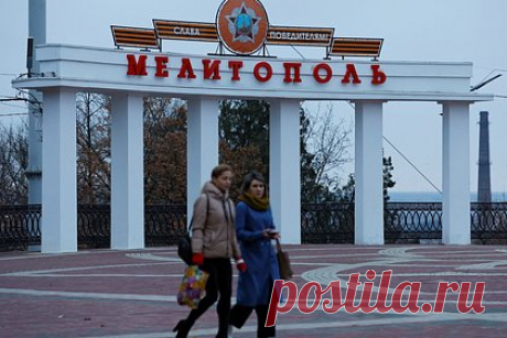 Рогов не подтвердил информацию о взрыве в Мелитополе. Информация о произошедшем вечером в понедельник, 29 мая, в городе Мелитополе Запорожской области взрыве не подтвердилась. Об этом сообщил глава движения «Мы вместе с Россией» Владимир Рогов. По его информации, никто в медицинские учреждения с минно-взрывными травмами не поступал.