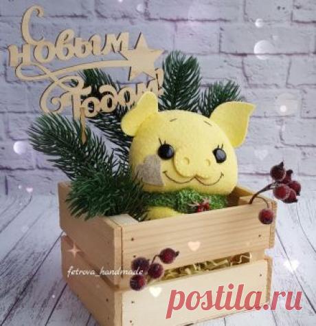 Поросята и другие зверята из фетра + выкройки Символ года 2019 - свинка. Так сошьем  игрушку из фетра - милого поросенка.