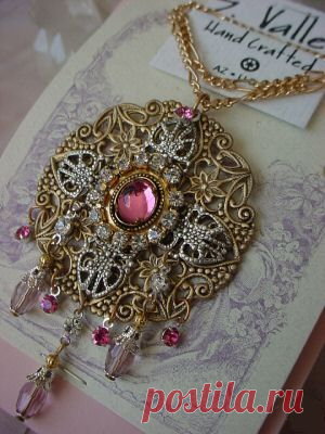 Винтажная брошь  магазин Vintage Voyage