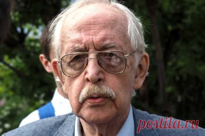 Василий Ливанов резко ответил Дмитрию Назарову после слов о погибших детях. Актер отметил, что наблюдает «распад Назарова как личности».