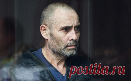 В ростовском СИЗО умер фигурант дела об участии в «Азове». Один из 22 фигурантов дела об участии в батальоне умер в СИЗО Ростова-на-Дону, сообщил его адвокат, объясняя отсутствие подзащитного в суде. Дата и причина смерти не приводятся