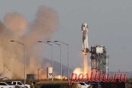 НАСА выбрало конкурента SpaceX для создания второго лунного посадочного модуля. НАСА выбрало конкурента SpaceX — компанию Blue Origin — для создания второго лунного посадочного модуля миссии Artemis. Об этом сообщает SpaceNews. Стоимость контракта составляет 3,4 миллиарда долларов. Партнерами Blue Origin в тендере НАСА выступили компании Boeing, Draper и Lockheed Martin.
