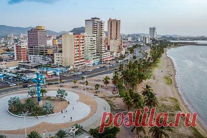 Россиянин описал поездку в Венесуэлу фразой «самый дорогой и бестолковый отдых». Российский турист отправился в Венесуэлу вместе с дочерью и описал поездку фразой «самый дорогой и бестолковый отдых». Путешественник заплатил за 11-дневный тур с размещением в четырехзвездочном отеле Paradise Oasis и завтраками 180 тысяч рублей на двоих. По его словам, гостиница не соответствовала указанному уровню.