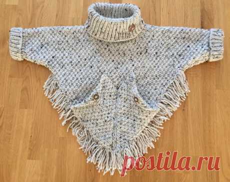Poncho met zak Poncho met grote zak. Deze poncho heeft echte mouwen, een heerlijke warme col en grote zakken voorop. Afgewerkt met houten knopen en vrolijke franje. Het patroon is te koop in de volgende maten. MA…Идеи.