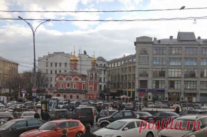 Призраки столицы. Мистические места Москвы в пятницу, 13. Уже семь веков в этот день многие люди боятся занимать деньги, отправляться в дорогу, начинать новое дело и даже веселиться. Почему пятница, 13 ассоциируется с негативом, мистикой и даже бедой, Aif.ru узнал у экспертов.