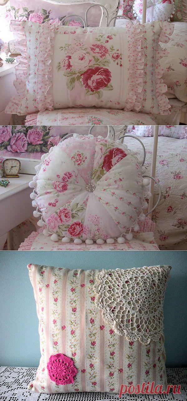 Винтажные подушки в интерьере.