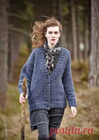 Кардиган Ди Стильная модель женского кардигана с длиной до середины бедра, связанного на спицах 6 мм из смесовой пушистой пряжи на спицах...