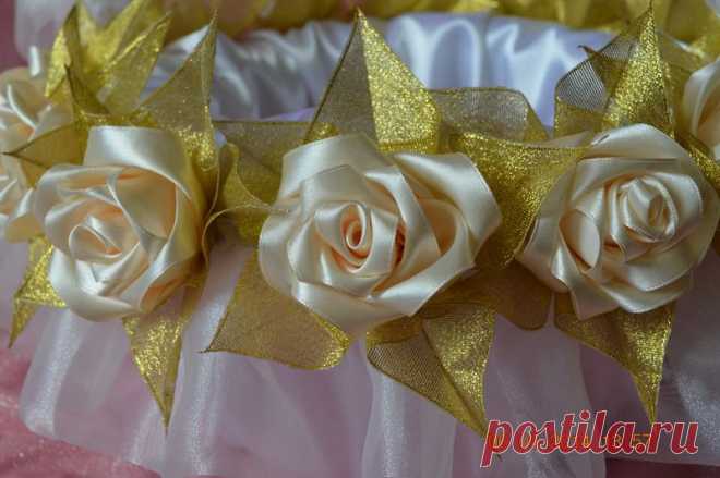 Роза из атласной ленты, для свадебной корзинки.   Мастера hand-made