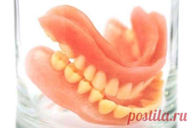 Страны, о которых мы многого не знаем / Туристический спутник.Лихтенштейн – крупнейший производитель вставных зубов
В княжестве Лихтенштейн, в котором проживает всего 40 тысяч жителей, в 2010 году было выпущено около 60 миллионов зубных протезов.