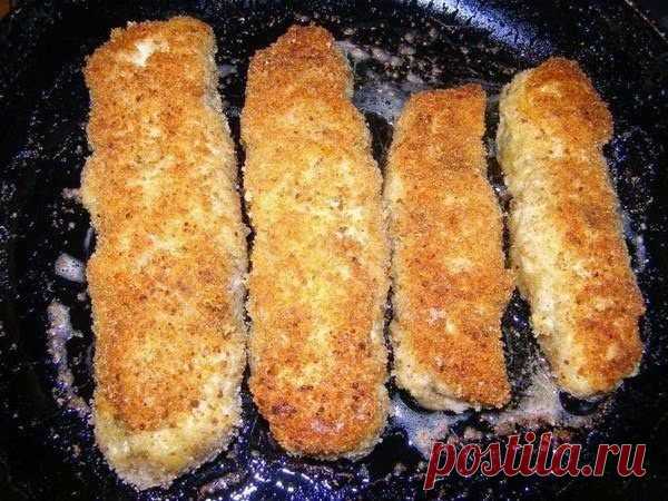 Шустрый повар.: "Куриные рулетики с грибами и сыром в сметанном соусе"