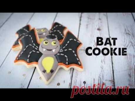 Halloween Bat Cookie | Renee Conner