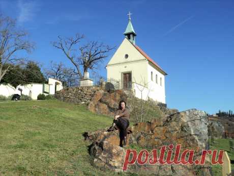 Прогулки по Праге на общественном транспорте и пешком без проф.экскурсий, но с рассказами, показами, фотосессией и ответами на все вопросы - 20 евро/час с чел. либо 100 евро/день за компанию от 2 человек: встреча и проводы к Вам в отель, квитанция об оплате перед выездом на прогулку.