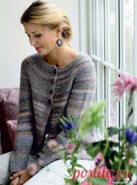 КАРДИГАН с круглой кокеткой платочной вязки