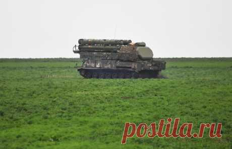 ПВО РФ отразила ракетную атаку ВСУ по Токмаку в Запорожской области. Попытка атаки зафиксирована в 11:05 по московскому времени.