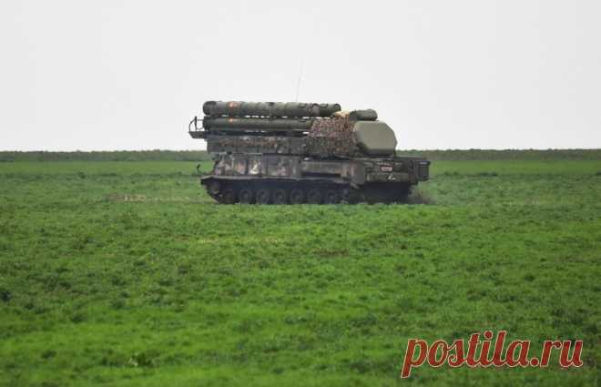 ПВО РФ отразила ракетную атаку ВСУ по Токмаку в Запорожской области. Попытка атаки зафиксирована в 11:05 по московскому времени.