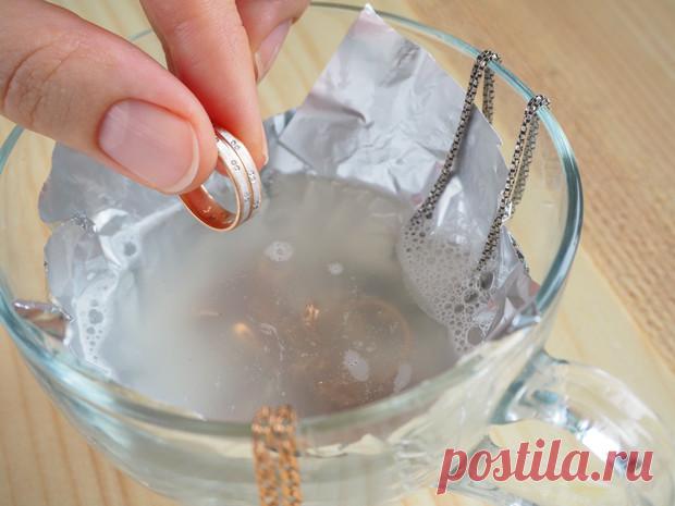 3 домашних способа почистить серебро