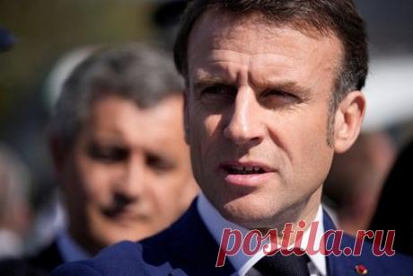 Эксперт связал теракт в Приднестровье с высказываниями Макрона. Атака на военный вертолет в Тирасполе и заявления Эммануэля Макрона об отправке войск в Молдавию — звенья одной цепи, считает эксперт Олег Иванников. По его словам, президент Франции именно в Молдавии готовит плацдарм для дальнейшей интервенции в Одесскую и Николаевскую области Украины.