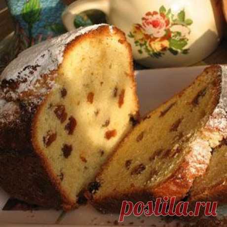 Кекс с изюмом и орехами