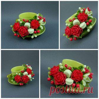 НОВИНКА !!! Подарочная чашка с цветами ручной работы из холодного фарфора . 
Веточка с цветами - съемная. 
Цветы от 2 до 4 см. 
Высота чашки 8 см. Диаметр 8 см. 
Эксклюзивное изделие,повторов не делаю. 
Цена 550 грн .
.
.

Пересылаю по всей Украине. 
Оплата наложенным платежом или на карту Приват банка .
.
.
Все работы которые сейчас в продаже можно посмотреть здесь #украшенияиподаркивналичииolga .
.
.
Пишите мне в Директ или Viber +380 50 088 7994 (Оля) .
.
.
#чашкасцвета...