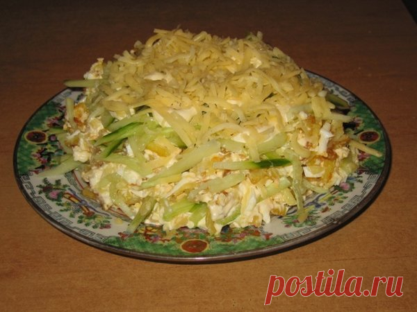 Еда в пирамиде:Салат 