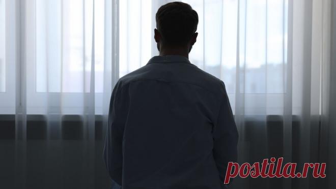 В Башкирии мужчина выбросил опьяневшую 60-летнюю мать из окна. В Башкирии сын выбросил родную мать в окно и обвинил в падении с высоты ее саму. Об этом сообщили в пресс-службе МВД по республике. В воскресенье, 30 ноября, у дома по улице Худайбердина в Стерлитамака обнаружили тело пенсионерки 1965 ...