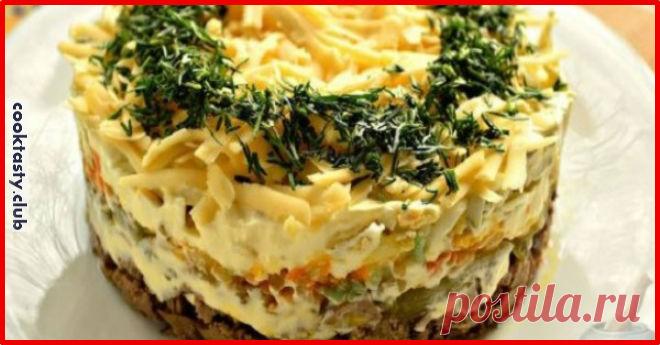 Сытный салат с куриной печенью Очень вкусный, нежный салатик для любителей печени. Этот салат можно приготовить как на повседневный стол, так и на праздничный.  Приготовьте, не пожалеете! Продукты: Печень куриная – 250 — 300 гр Яйца куриные (крупные) – 2 шт. Огурцы маринованные – 2-3 шт. Лук репчатый – 1 небольшая головка Сыр твердый – 50 гр Морковь – 1 …