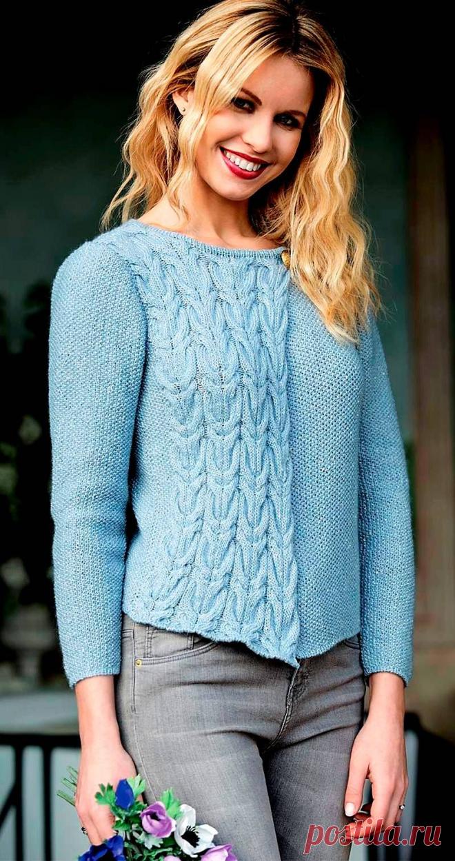 Асимметричный жакет с косами спицами