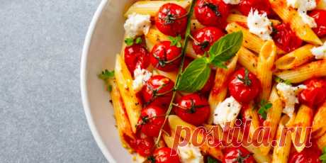 ПЕННЕ С ЖАРЕННЫМИ ТОМАТАМИ ЧЕРРИ И МАСЛИНАМИ