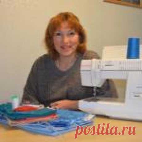 Галия Злачевская Галия Злачевская – признанный специалист по конструированию одежды, автор оригинальной методики «Генетика кроя», позволяющей шить одежду с учетом особенностей конкретной фигуры. По образованию Галия – конструктор-технолог швейных изделий. В 1994 году отк…