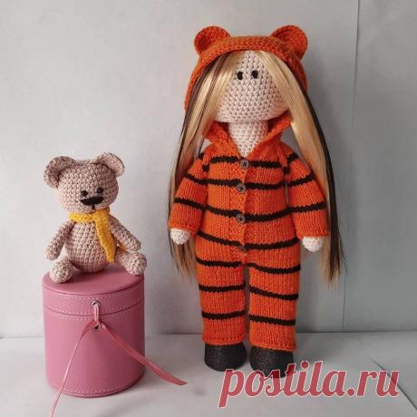 PDF Куколка крючком. FREE crochet pattern; Аmigurumi doll patterns. Амигуруми схемы и описания на русском. Вязаные игрушки и поделки своими руками #amimore - большая кукла, куколка, девочка.
