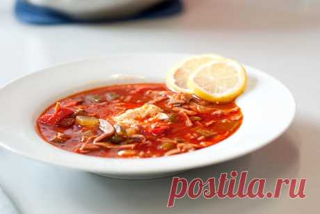 Солянка мясная — Кулинарный Рай
Отличный рецепт приготовления солянки из колбасы, ветчины, копченой грудинки и соленых огурцов.