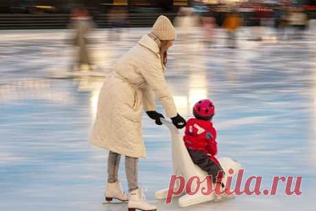 В Краснодарском крае откроют зимний каток с видом на живописное озеро. Расположенный в Краснодарском крае курорт Абрау-Дюрсо 18 декабря откроет зимний каток с видом на живописное озеро. «В честь этого события 18 и 19 декабря на льду выступят участники клуба фигурного катания &quot;Lucky Ice&quot; из Краснодара», — уточнили на сайте центра. Гости катка смогут воспользоваться услугами инструктора.