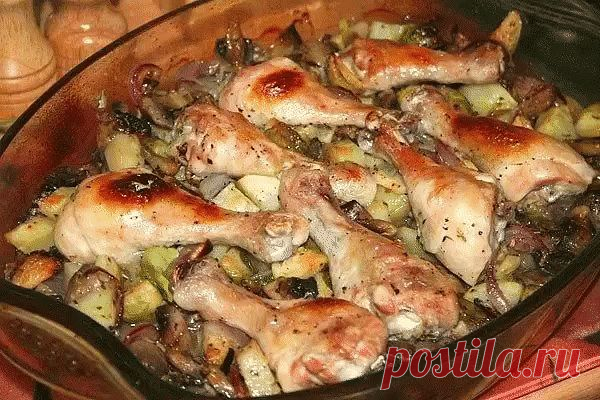 Куриные голени, запечённые с грибами и овощами