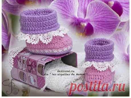 (10) Facebook