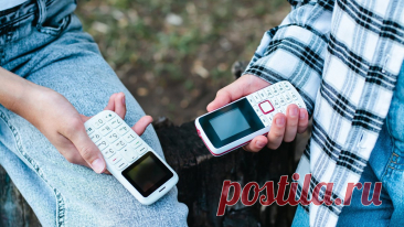 Чем кнопочный телефон лучше смартфона Ваша бабушка точно была права. Кнопочный телефон лучше смартфона, и вот почему.