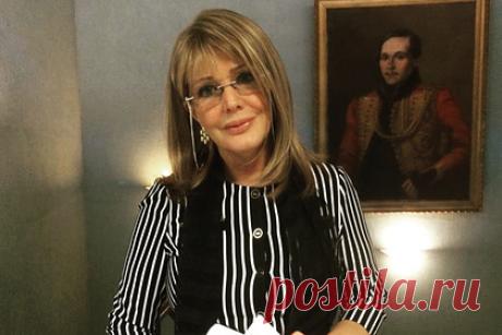 Елена Проклова подтвердила свою госпитализацию. Российская актриса Елена Проклова подтвердила свою госпитализацию в одну из московских больниц. «У меня все нормально, в настоящее время нахожусь в реанимации, говорить не могу, извините», — сказала артистка. Ранее ее бывший муж Андрей Тришин заявил, что Проклова действительно находится в больнице.