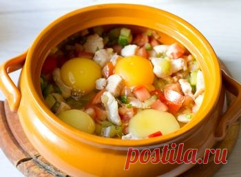Яйца, запеченные с курицей и овощами - Пошаговый рецепт с фото | Завтраки | Вкусный блог - рецепты под настроение
