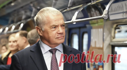 Медведев — о словах отца Глушенкова: сын за него не в ответе. Председатель правления санкт-петербургского «Зенита» Александр Медведев заявил, что к Максиму Глушенкову не будут применены санкции за высказывания его отца. Читать далее
