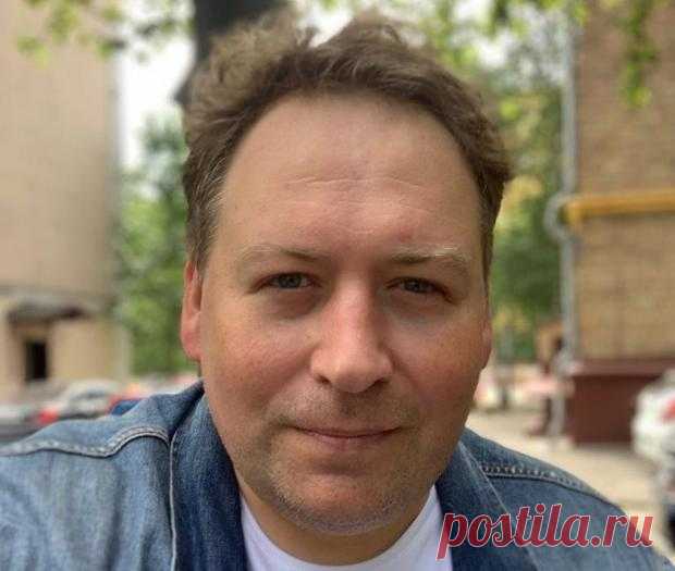 Актер Станислав Дужников показал как надо обращаться с арбузами в отпуске