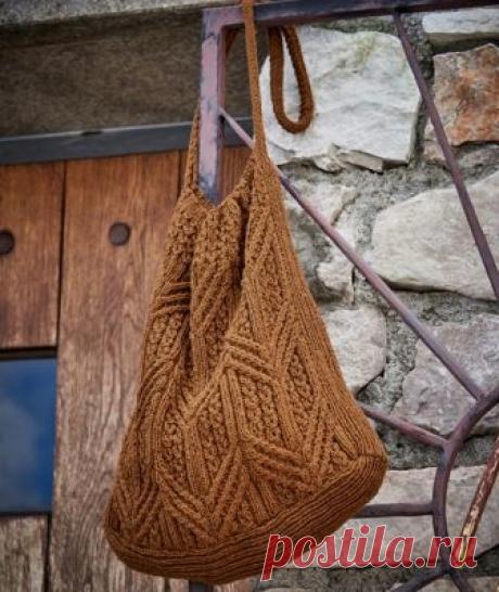 Коричневая вязаная сумка с рельефным узором — HandMade