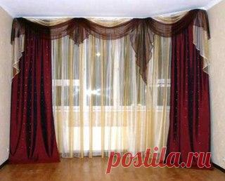 ВЫКРОЙКА ШТОР ДЛЯ ГОСТИНОЙ (выкройка именно таких штор, как на фото):
Пример раскроя дан для стены с окном ширина 280см, высота - 280см.
Для шитья такой модели понадобится плотная шторная ткань и мягкая органза двух цветов.
Особенность пошива заключается в ламбрекене, который шьется по принципу австрийских штор:
Сначала сшиваем два куска разных цветов , и на получившуюся деталь по указанным линиям пришивается шторная тесьма и стягивается к верху, получаем ряд свагов, между...