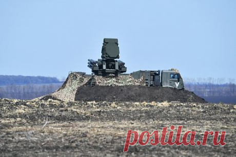 Минобороны России сообщило о 30 сбитых за сутки украинских беспилотниках. В зоне СВО на Украине российскими средствами ПВО сбито 30 БПЛА, сообщили в Министерстве обороны России. Уточняется, что украинские беспилотники уничтожены в районах населенных пунктов Нововодяное и Лисичанск в ЛНР, Пески, Спорное и Александровка в ДНР, Новая Збруевка Херсонской области и Токмак Запорожской области.